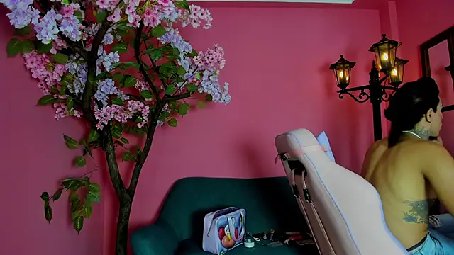 ArohomLester online show from 28, 2, 2026