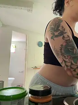 Stoned-babe online show from 28, 10, 2025