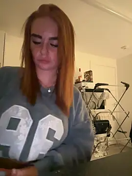 Ellieskyyee1 online show from 2, 11, 2025