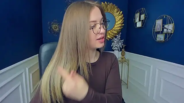 HazelWhityy online show from 25, 3, 2026