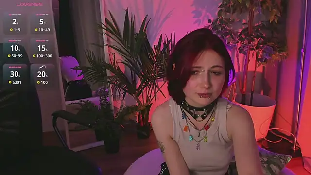 Snapshot of _L_o_r_r_y_ chatting on 22, 10, 2025 L o r r y online show from 22, 10, 2025