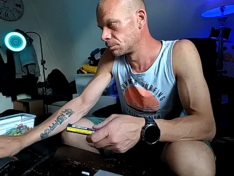 Kinky Play1 online show from 29, 6, 2026