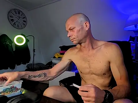 Kinky Play1 online show from 17, 7, 2026