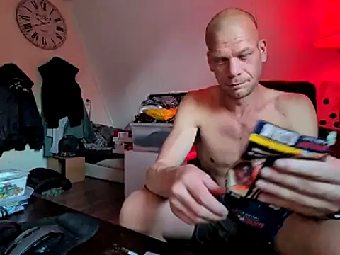 Kinky Play1 online show from 9, 6, 2026