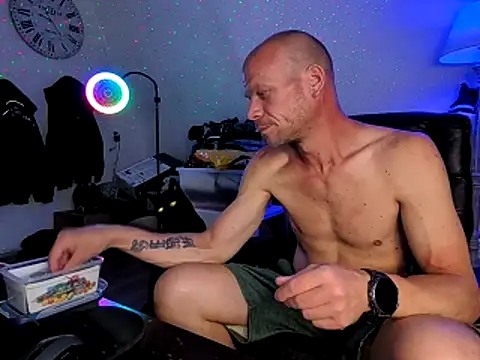 Kinky Play1 online show from 18, 6, 2026