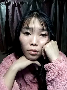 Snapshot of Fish_yellow chatting on 23, 10, 2025 Fish yellow online show from 23, 10, 2025