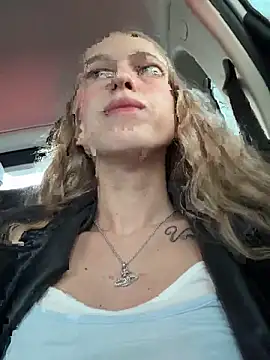 kira mia online show from 1, 4, 2026