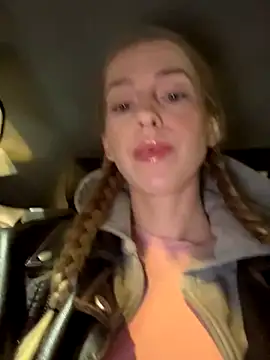 kira mia online show from 25, 11, 2025