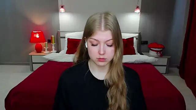 Stella Light online show from 21, 4, 2026