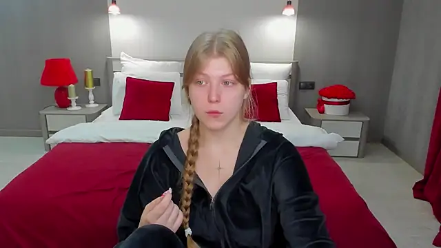 Stella Light online show from 19, 11, 2025