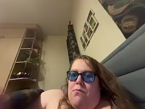 Snapshot of Scarletcum22 chatting on 7, 1, 2026 Scarletcum22 online show from 7, 1, 2026