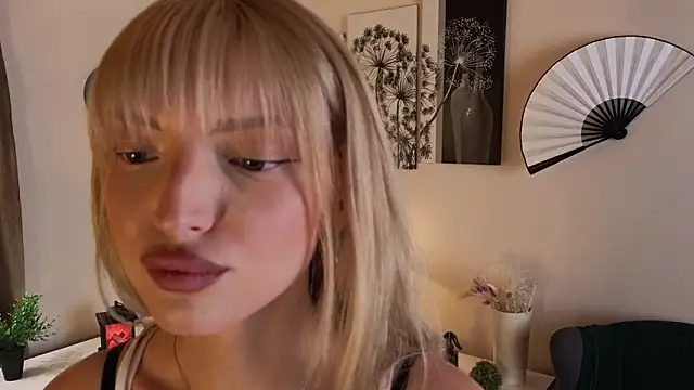 Kaily Ceys online show from 5, 11, 2025