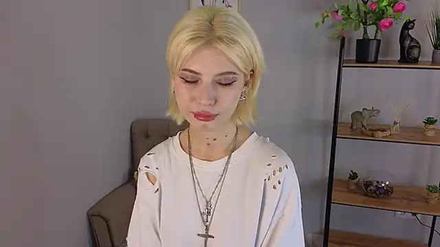 Snapshot of Jasmi_Yets chatting on 30, 10, 2025 Jasmi Yets online show from 30, 10, 2025