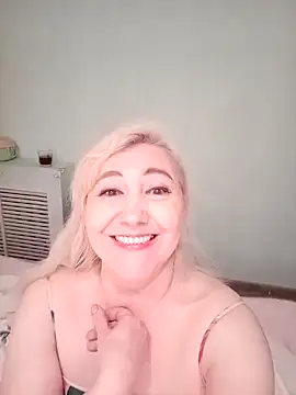 LadyKriss online show from 6, 3, 2026