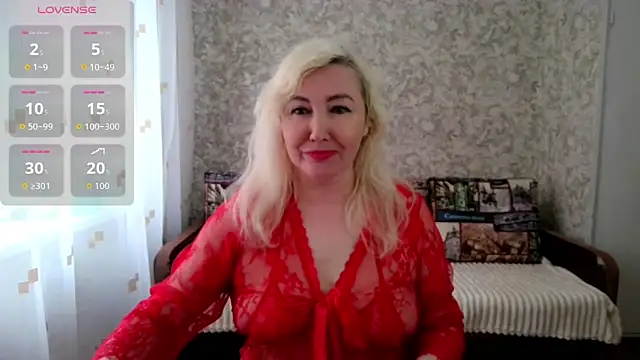Snapshot of LadyKriss chatting on 11, 4, 2026 LadyKriss online show from 11, 4, 2026