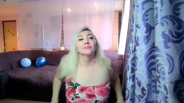 LadyKriss online show from 31, 10, 2025