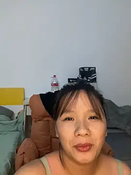 Snapshot of yiyi930316 chatting on 22, 10, 2025 yiyi930316 online show from 22, 10, 2025