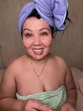 Love  Mom online show from 26, 11, 2025