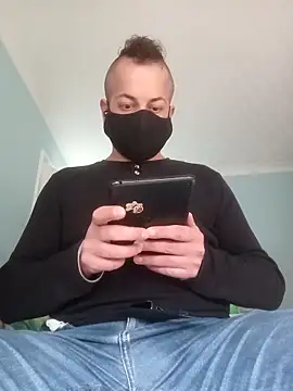 Imyourguy2025 online show from 30, 10, 2025