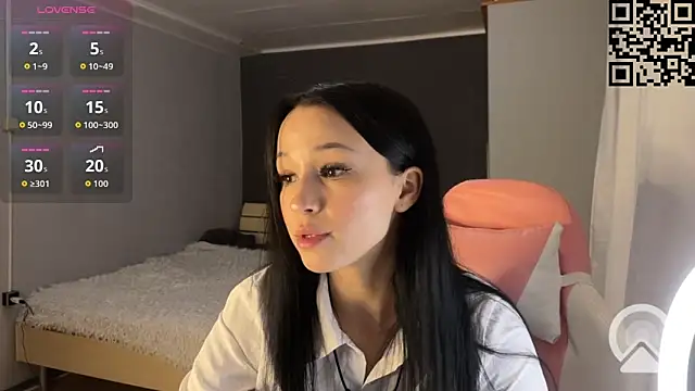 Snapshot of ella_simons chatting on 5, 2, 2026 ella simons online show from 5, 2, 2026