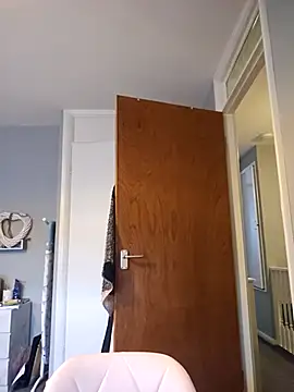 SashaBabyxx online show from 28, 11, 2025