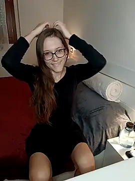 Snapshot of Cassy-Bloom chatting on 2, 12, 2025 Cassy-Bloom online show from 2, 12, 2025