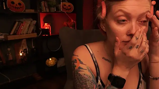 Kiki shay online show from 31, 10, 2025