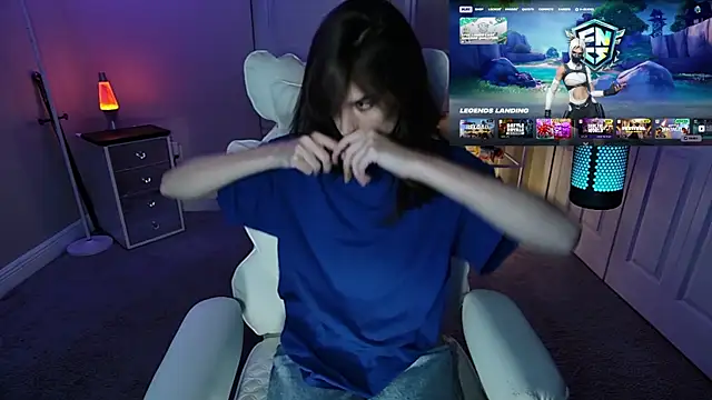 AngieFae  online show from 21, 4, 2026