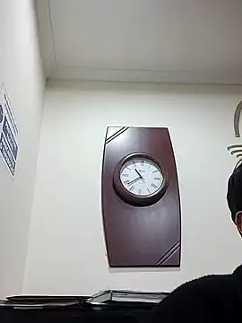 Carriata larry online show from 25, 10, 2025