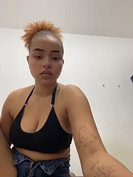 Snapshot of guinness_cp chatting on 2, 11, 2025 guinness cp online show from 2, 11, 2025