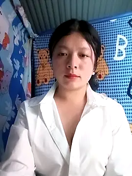 lisa-bae00 online show from 13, 4, 2026