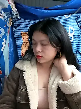 lisa-bae00 online show from 5, 1, 2026