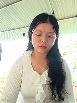lisa-bae00 online show from 27, 4, 2026