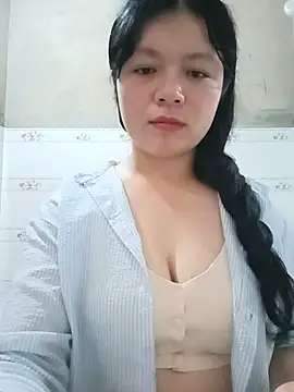 Snapshot of lisa-bae00 chatting on 17, 7, 2026 lisa-bae00 online show from 17, 7, 2026