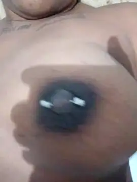 Snapshot of Jennyy31 chatting on 19, 12, 2025 Jennyy31 online show from 19, 12, 2025