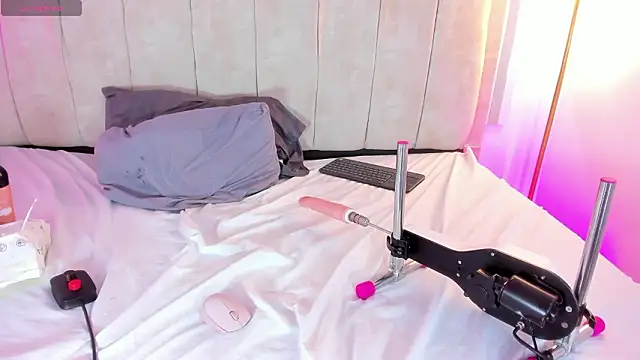 Crystal Stones online show from 5, 3, 2026