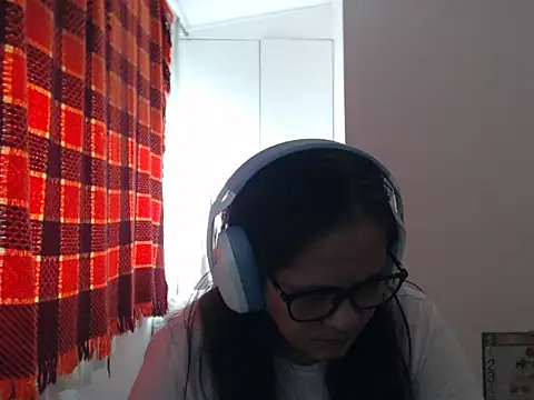 Snapshot of Kinkybela2025 chatting on 22, 7, 2026 Kinkybela2025 online show from 22, 7, 2026