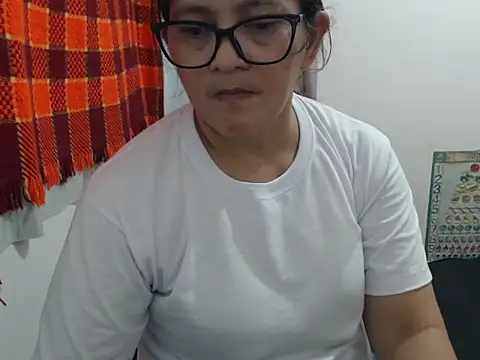 Snapshot of Kinkybela2025 chatting on 28, 6, 2026 Kinkybela2025 online show from 28, 6, 2026