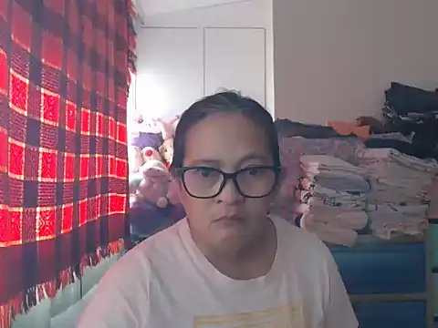 Kinkybela2025 online show from 23, 2, 2026