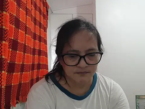 Snapshot of Kinkybela2025 chatting on 30, 6, 2026 Kinkybela2025 online show from 30, 6, 2026