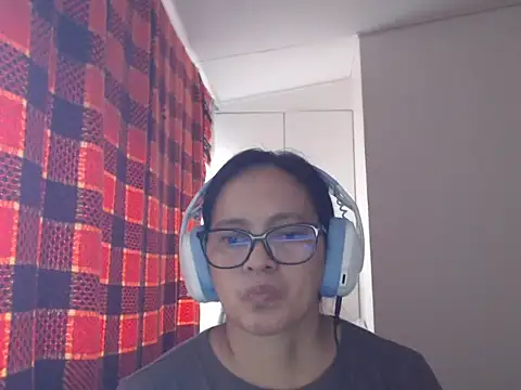 Snapshot of Kinkybela2025 chatting on 4, 6, 2026 Kinkybela2025 online show from 4, 6, 2026