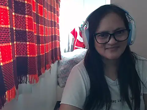 Snapshot of Kinkybela2025 chatting on 19, 5, 2026 Kinkybela2025 online show from 19, 5, 2026