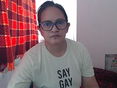 Snapshot of Kinkybela2025 chatting on 2, 7, 2026 Kinkybela2025 online show from 2, 7, 2026