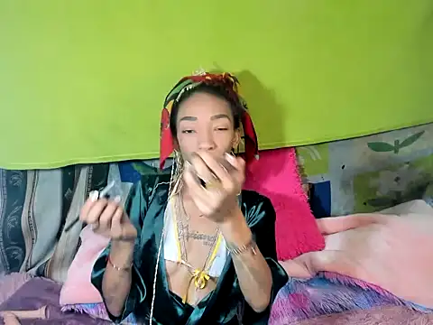 YAILIN 04 online show from 6, 11, 2025