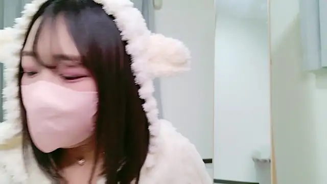 yui chan00 online show from 8, 4, 2026