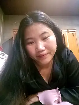 Snapshot of emlylin chatting on 21, 10, 2025 emlylin online show from 21, 10, 2025