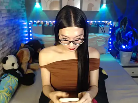 HotNathalie6900 online show from 4, 4, 2026