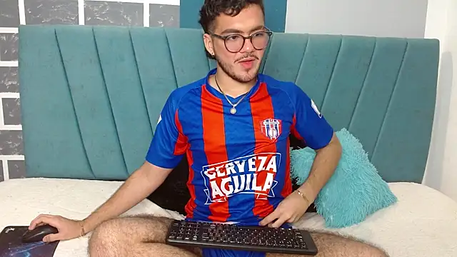 Zac Golden online show from 5, 12, 2025