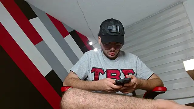Snapshot of Zac_Golden chatting on 19, 6, 2026 Zac Golden online show from 19, 6, 2026