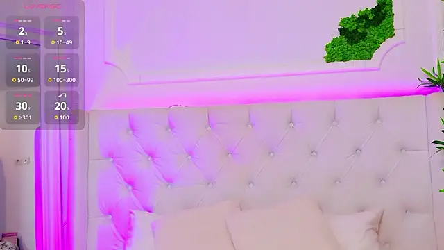 ElisaCharm online show from 7, 3, 2026